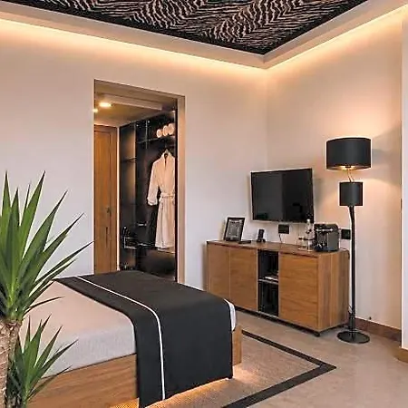 The Local House Otel